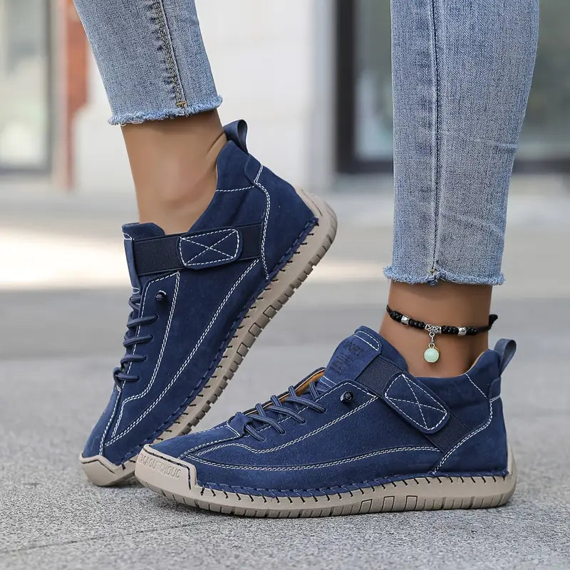 Blue / 44