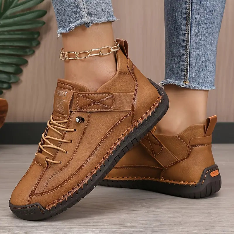 Brown / 44